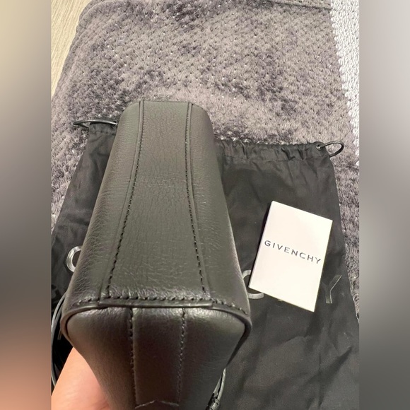Givenchy Antigona Nano - Picture 14 of 14